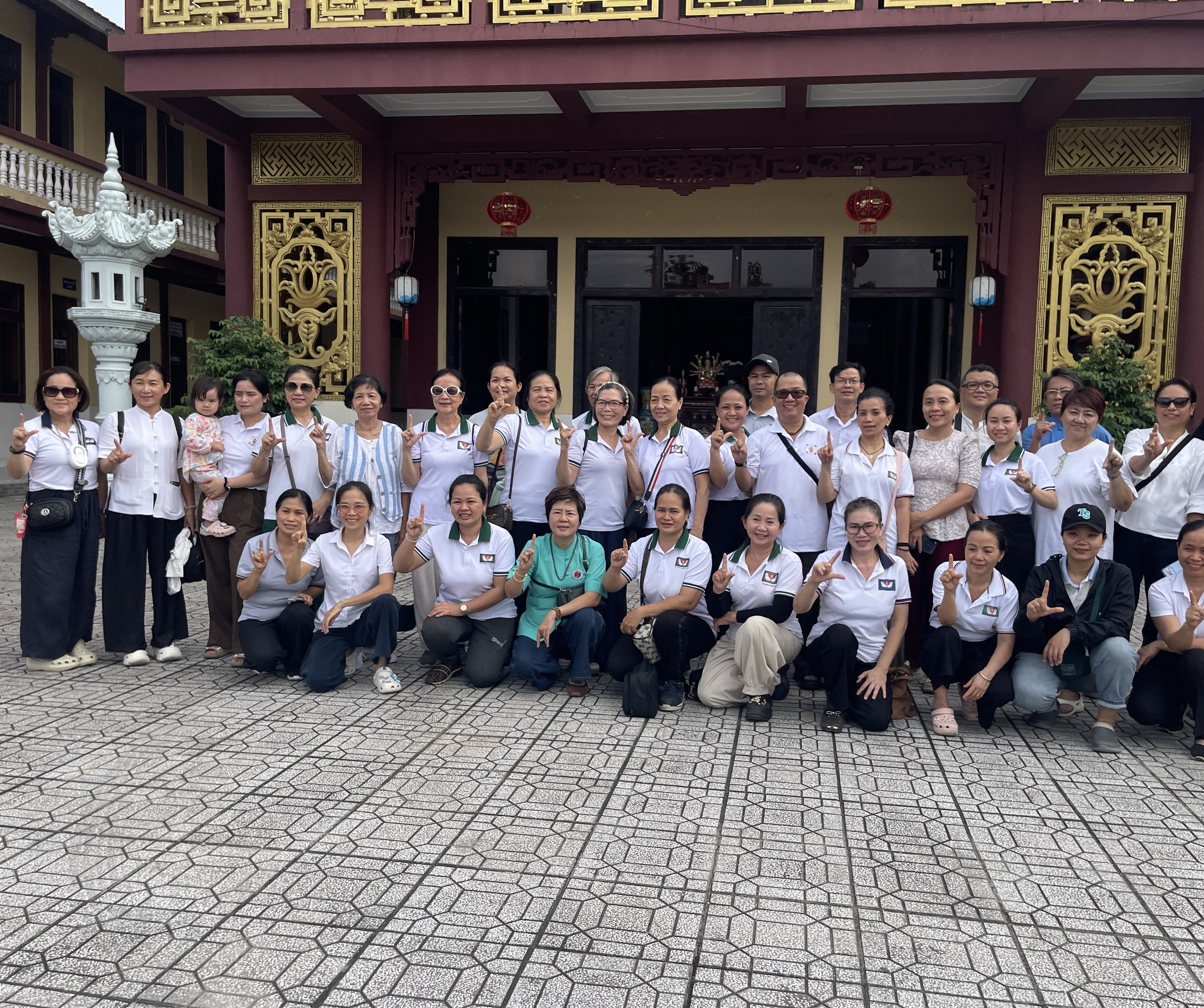 Gần 60 người làm Diện Chẩn tham gia thiện nguyện tại Vĩnh Long